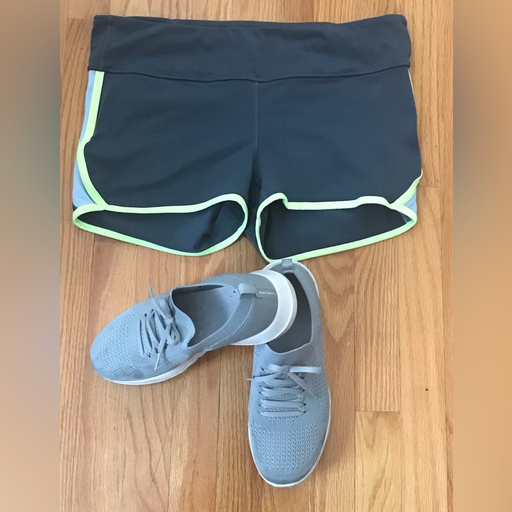 GapFit ~ Exercise Shorts ~ XL